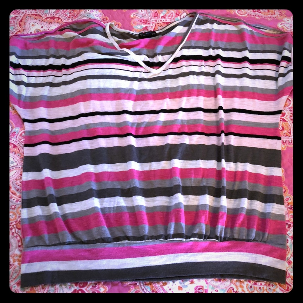 EUC striped short sleeve cold shoulder doleman top